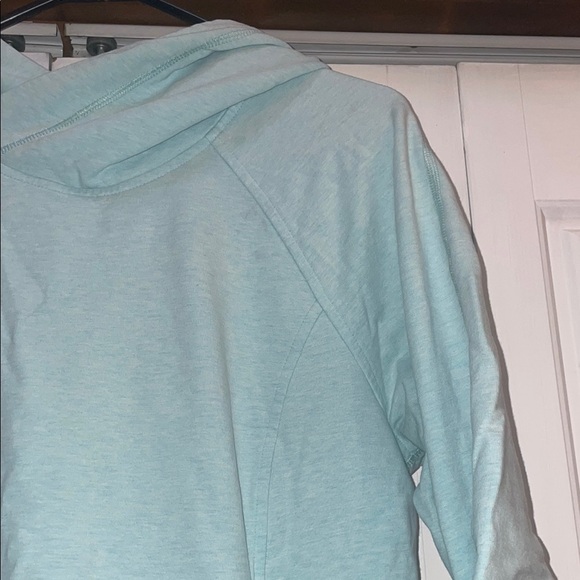 Lululemon Athletica Aqua Hoodie - Picture 2 of 7